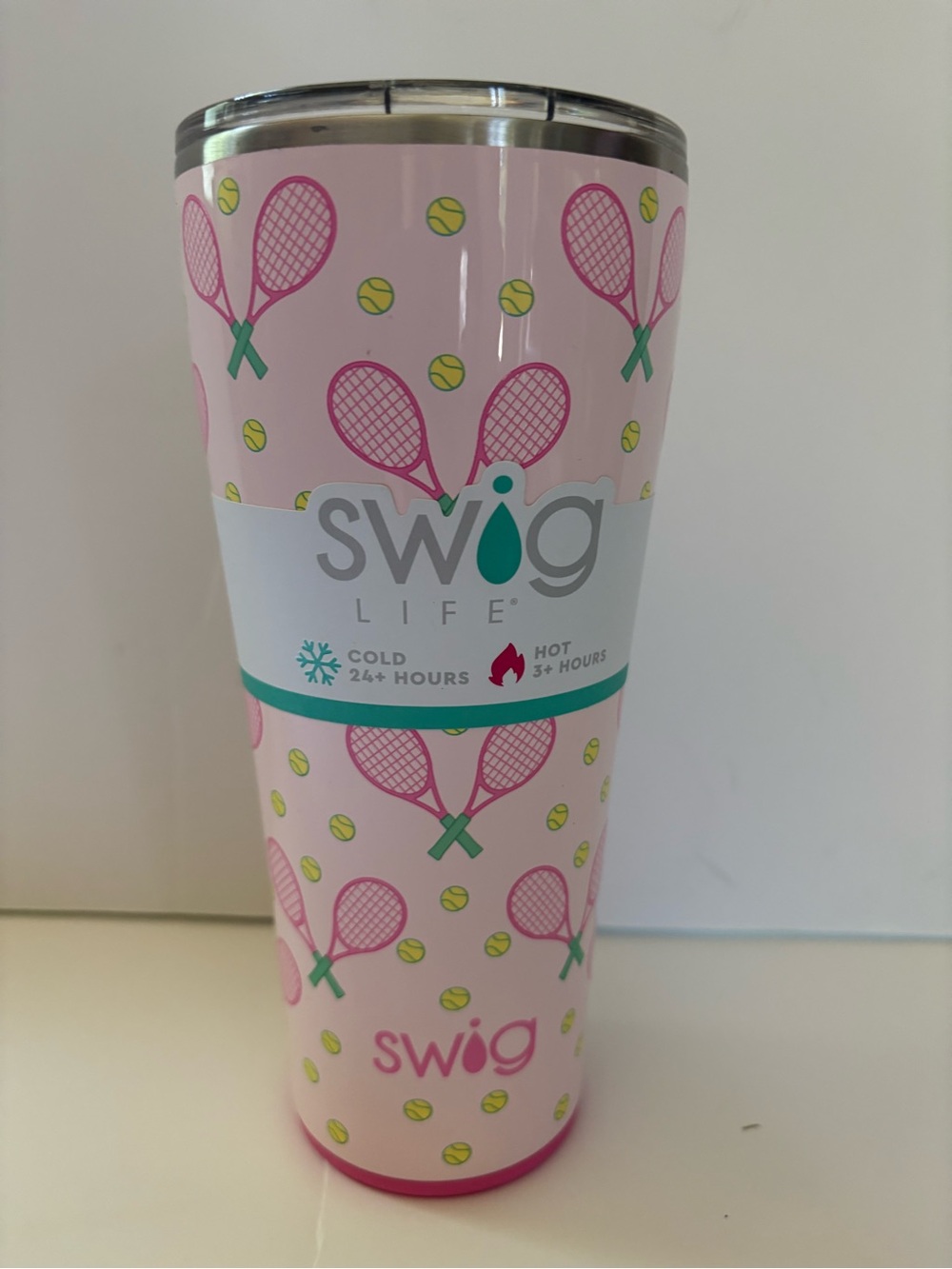 Swig Life 32 oz Love All  (tennis) Tumbler NWT